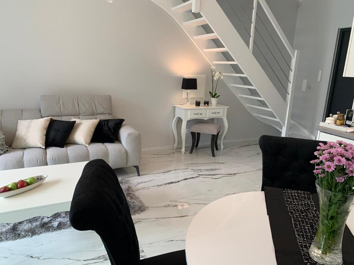 Leo Royal Apartament Pobierowo Kültér fotó